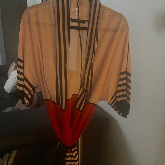 ALMOST NWOT St. John Knit Sweater - M/L - Picture 2 of 4